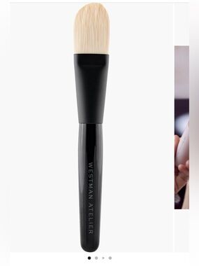 Westman Atelier Black Handle Foundation Brush with Beige Bristles